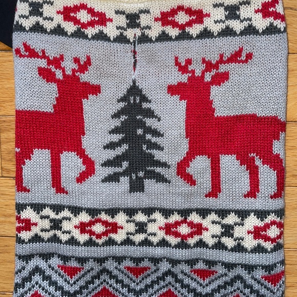 Brand New Hotel Doggy Fair Isle Sweater with Pom-pom - Picture 7 of 10